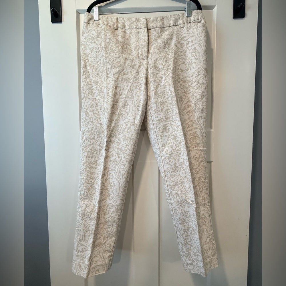 Liz Claiborne Beige & Cream Paisley Stretch Capri Pants Ladies Size 12